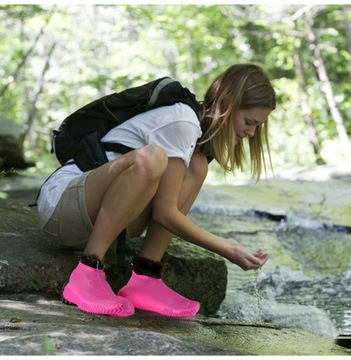 PRZECIWDESZCZOWE OCHRANIACZE NA BUTY POKROWIEC S