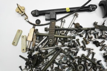 YAMAHA FZS FAZER 600 00-01 БОЛТЫ ВИНТЫ