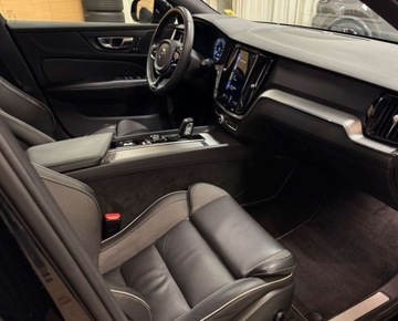 Volvo V60 II  2020 Volvo V60 salon Polska FV 23 R CARS Warszawa 2.0 Benzyna 163KM, zdjęcie 13