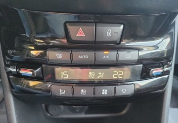 Peugeot 2008 I SUV Facelifting 1.2 PureTech 110KM 2017 Peugeot 2008 Skora Super wersja 1.2 Benzyna 110KM, zdjęcie 28