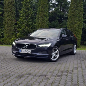 Volvo V90 II Kombi 2.0 D3 150KM 2017 Volvo V90 2.0 D3 Momentum Pro Diesel 150KM, zdjęcie 1