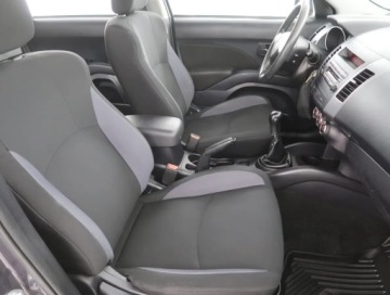 Mitsubishi Outlander II 2.0 MIVEC 147KM 2010 Mitsubishi Outlander 2.0, Salon Polska, zdjęcie 8