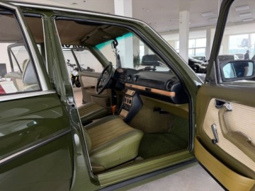 Mercedes W123 Sedan 2.4 D 72KM 1982 Mercedes-Benz W123 2.4 Diesel 72KM, zdjęcie 28