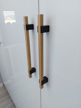 Ручка мебельная дубовая деревянная. Рейлинг, длина: 262 мм.