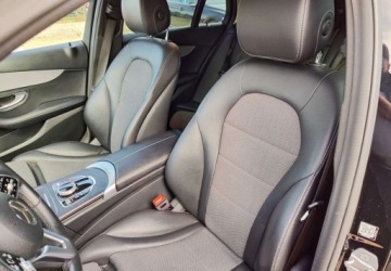 Mercedes Klasa C W205 Kombi Facelifting 2.0 220d 194KM 2018 Mercedes-Benz Klasa C Mercedes-Benz Klasa C 220 d 9G-TRONIC Avantgarde 2.0, zdjęcie 21
