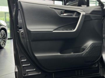 Toyota RAV4 V SUV Plug-in 2.5 Plug-in Hybrid 306KM 2022 Toyota RAV4 More Dynamic, 4x4, LED, Kamera, 1wlasciciel, FV 23 gwarancja,, zdjęcie 4