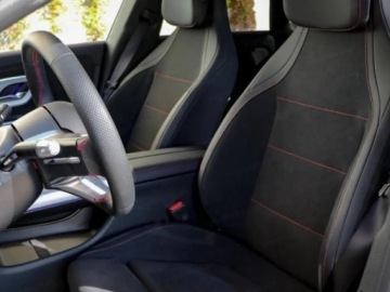 Mercedes CLA C118/X118 2025 MERCEDES-BENZ CLA 220 4-Matic AMG Line 1.5 (190KM) 2025, zdjęcie 3