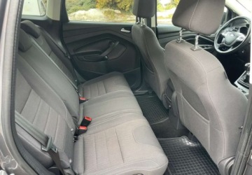 Ford Kuga II SUV 1.5 EcoBoost 150KM 2015 Ford Kuga Ford Kuga 1.5 EcoBoost 2x4 Trend 1.5 Benzyna 150KM, zdjęcie 19