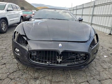 Maserati GranTurismo 2011 Maserati GranTurismo S 2011 4.7L 4.7 Benzyna 433KM, zdjęcie 5