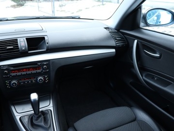 BMW Seria 1 E81/E87 Hatchback 5d E87 2.0 118i 143KM 2007 BMW 1 118i, Automat, Klima, Klimatronic, Tempomat, zdjęcie 7