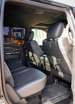 Dodge Ram IV 2017 Dodge RAM Dodge RAM IV 5.7 RAM1500 HEMI 4X4 LIMITED 5.7 Benzyna 401KM, zdjęcie 17