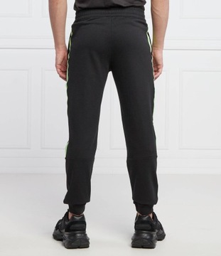EA7 spodnie dresowe | Regular Fit czarne