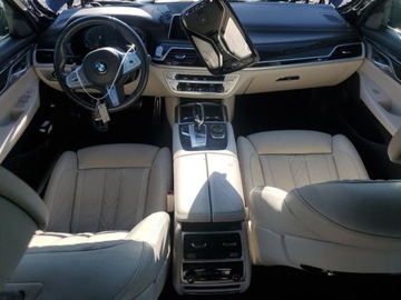 BMW Seria 7 G70 2022 BMW Seria 7 740i 2022 3.0l 3.0 Benzyna 335KM, zdjęcie 8
