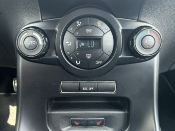Ford Fiesta VII Hatchback 3d ST 1.6 EcoBoost 182KM 2015 Ford Fiesta ST 1.6 EcoBoost 2015 182KM Salon PL,, zdjęcie 26