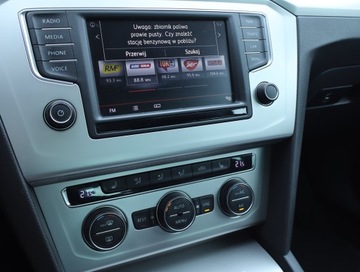 Volkswagen Passat B8 Limousine 2.0 TDI BlueMotion Technology 150KM 2015 VW Passat 2.0 TDI, Automat, Navi, Klima, zdjęcie 11