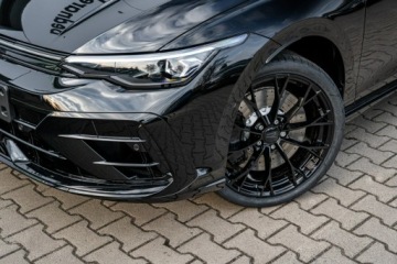 Volkswagen Golf VIII R Facelifting 2.0 TSI 333KM 2026 Volkswagen Golf R 2.0 TSI 4Motion 333 KM DSG, zdjęcie 2