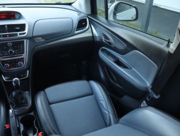 Opel Mokka I SUV 1.4 Turbo ECOTEC 140KM 2013 Opel Mokka 1.4 Turbo, 4X4, Skóra, Xenon, zdjęcie 7