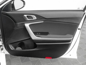 Kia Ceed III Kombi Facelifting 1.0 T-GDI 120KM 2022 Kia Cee'd WD0977U#1.0 T-GDI M K.cofania 2 stref, zdjęcie 29