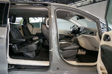 Chrysler Pacifica II 2023 Chrysler Pacifica TouringL Polift Pentastar 3.6L V6 7os. 291KM Radar Cam36, zdjęcie 8