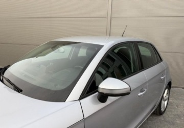 Audi A1 I Sportback 5d Facelifting 1.4 TDI ultra 90KM 2016 Audi A1 Sportback auto jak nowe w bogatej wersjiliftled 1.4 Diesel 90KM, zdjęcie 2