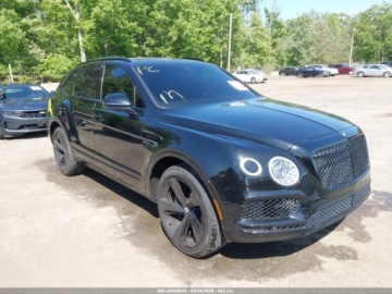 Bentley Bentayga 2017 Bentley Bentayga W12 First Edition 2017 6.0 Benzyna 600KM, zdjęcie 6