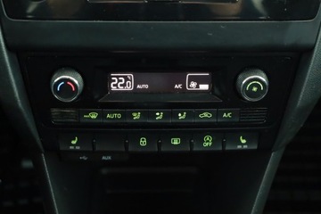 Skoda Rapid II Spaceback 1.2 TSI 90KM 2017 Skoda Rapid 1.2 TSI, Salon Polska, Xenon, Klima, zdjęcie 9