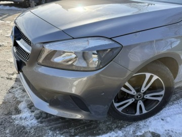 Mercedes Klasa A W176 Hatchback 5d Facelifting 200 156KM 2017 Mercedes A 200 AUTOMAT. ASYSTENT. 1.6 BEN., zdjęcie 8