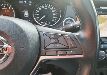 Nissan Qashqai II Crossover Facelifting 1.3 DIG-T 140KM 2021 Nissan Qashqai Panorama Kamera 360 Hands Free GetHelp 1.3 Benzyna, zdjęcie 16