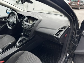 Ford Focus III Kombi Facelifting 1.0 EcoBoost 125KM 2015 Ford Focus 125KM Model 2016, zdjęcie 23