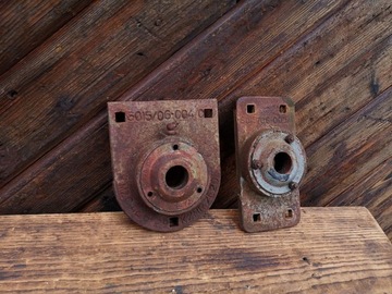 Stare łożyska w obudowie do przykręcenia 30 mm PRL DIY