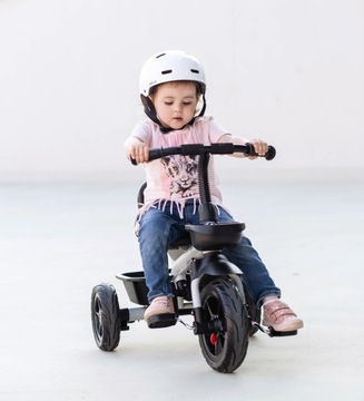 Трехколесный велосипед, толкатель, сидение, ремни безопасности, корзина