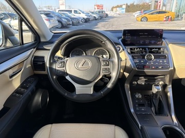 Lexus NX I SUV Facelifting 300h 197KM 2018 Lexus NX 300h Comfort AWD I (2014-2021) NX300h Com, zdjęcie 17