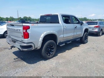 Chevrolet Silverado II 2021 Chevrolet Silverado 1500 Short Bed RST 2021 5.3l 5.3 Benzyna 355KM, zdjęcie 5