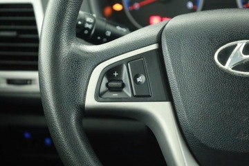 Hyundai i20 I Hatchback 5d 1.2 DOHC 78KM 2011 Hyundai i20 1.2, Klima, zdjęcie 13