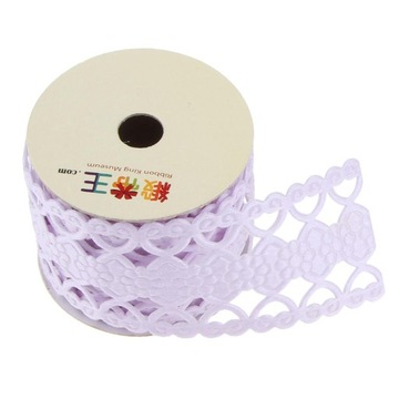 2 метра декоративной самоклеящейся ленты.