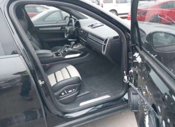 Porsche Cayenne III 2019 Porsche Cayenne 2019, 4.0L, 4x4, TURBO, od ubezpieczalni 4.0 Benzyna 541KM, zdjęcie 13