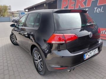 Volkswagen Golf VII Hatchback 3d 2.0 TDI BlueMotion Technology 150KM 2016 Volkswagen Golf Allstar Navi Klimatronik Radar LED 2xPDC 2.0 Diesel 150KM, zdjęcie 4