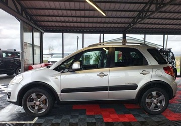 Suzuki SX4 I Sedan 1.6 VVT 120KM 2011 Suzuki SX4 Suzuki SX4 I 1.6BENZYNA NAPED 4X4 1.6 Benzyna 120KM, zdjęcie 2