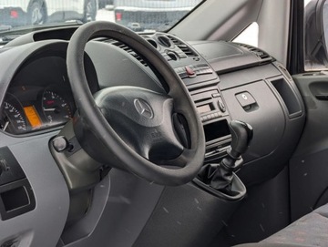 Mercedes Vito W639 Kombi 109 CDI 95KM 2008 Mercedes-Benz Vito Stan techniczny dobry 2.1 Diesel 95KM, zdjęcie 14
