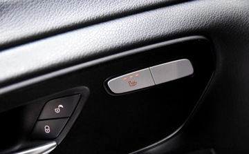 Mercedes Klasa V W447 Ekstra Długi 250 BlueTEC 190KM 2016 Mercedes-Benz Klasa V 6os. Automat 2.1 Diesel 190KM, zdjęcie 20