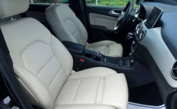 Mercedes Klasa B W246 Sports Tourer 180 BlueEFFICIENCY 122KM 2015 Mercedes-Benz Klasa B 180 1.6 122KM LIFT Automat Full LED Skora Niski prze, zdjęcie 11