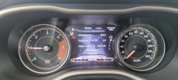 Jeep Cherokee V Terenowy 2.0 MJD 170KM 2014 JEEP CHEROKEE (KL) 2.0 CRD 2014 r. 170 KM automat, zdjęcie 8