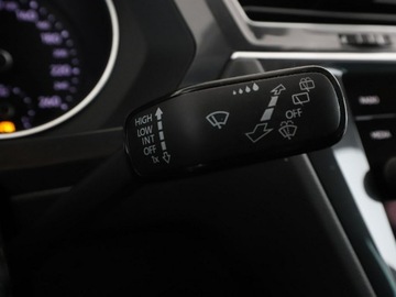 Volkswagen Tiguan II SUV 2.0 TDI 150KM 2018 Volkswagen Tiguan niski przebieg automat, zdjęcie 34
