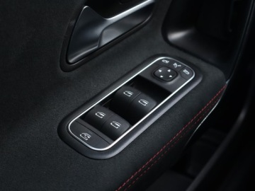 Mercedes Klasa A W177/V177 Hatchback Plug-In 1.3 250e 218KM 2022 Mercedes A A 250 e, Salon Polska, Serwis ASO, zdjęcie 16