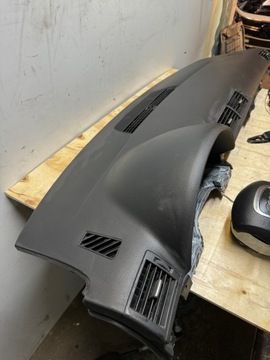 Audi A4 B7 ПОДУШКА БЕЗОПАСНОСТИ НА ПРИБОРНОЙ ПАНЕЛИ