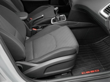 Kia Ceed III Kombi Facelifting 1.5 T-GDI 160KM 2022 Kia Cee'd GD4E578#1.5 T-GDI M K.cofania 2 stref, zdjęcie 31