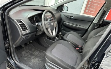 Hyundai i20 I Hatchback 5d Facelifting 1.2 DOHC 85KM 2013 Hyundai i20 BEZWYPADKOWY 2013 Klimatyzacja 5 drzwi Zarejestrowany w PL, zdjęcie 20