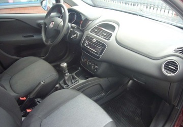 Fiat Punto Punto 2012 Hatchback 3d 1.2 8v 69KM 2014 Fiat Punto Fiat Punto IV Salon PL 1.2 Benzyna 69KM, zdjęcie 17