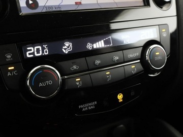 Nissan Qashqai II Crossover Facelifting 1.6 dCi 130KM 2018 Nissan Qashqai Navi Kamera cofania Hak, zdjęcie 25