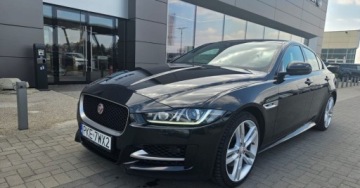 Jaguar XE Sedan 2.0 i4 180KM 2017 Jaguar XE 2.0 Diesel 180KM, zdjęcie 4